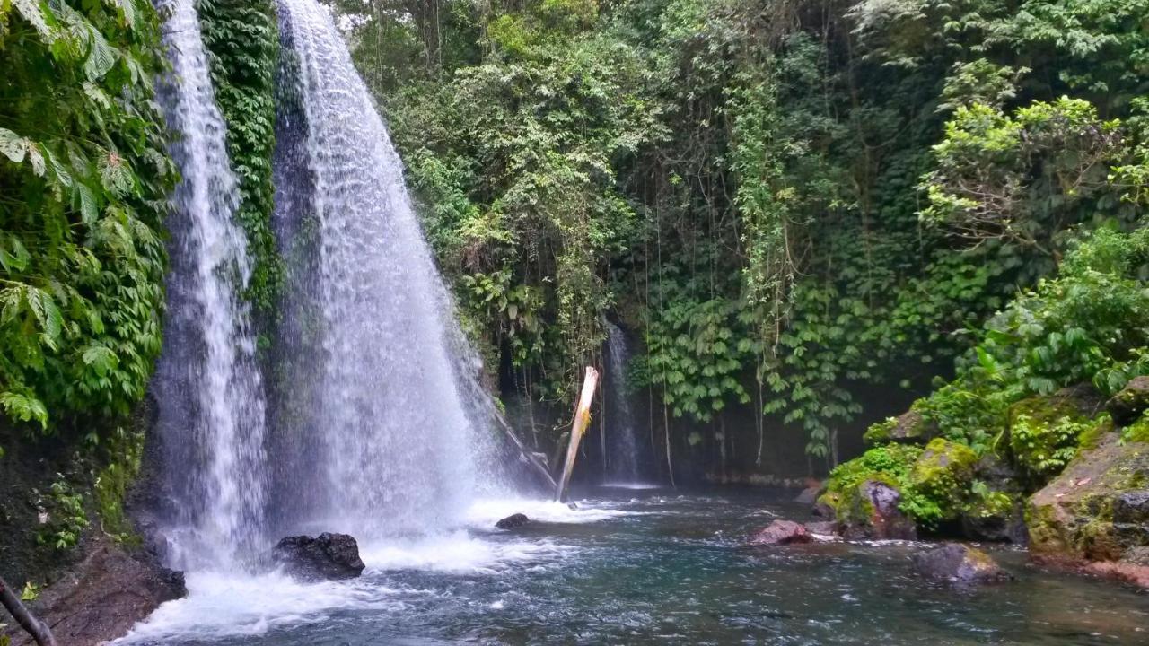 سينغاراجا Pondok Manis المظهر الخارجي الصورة